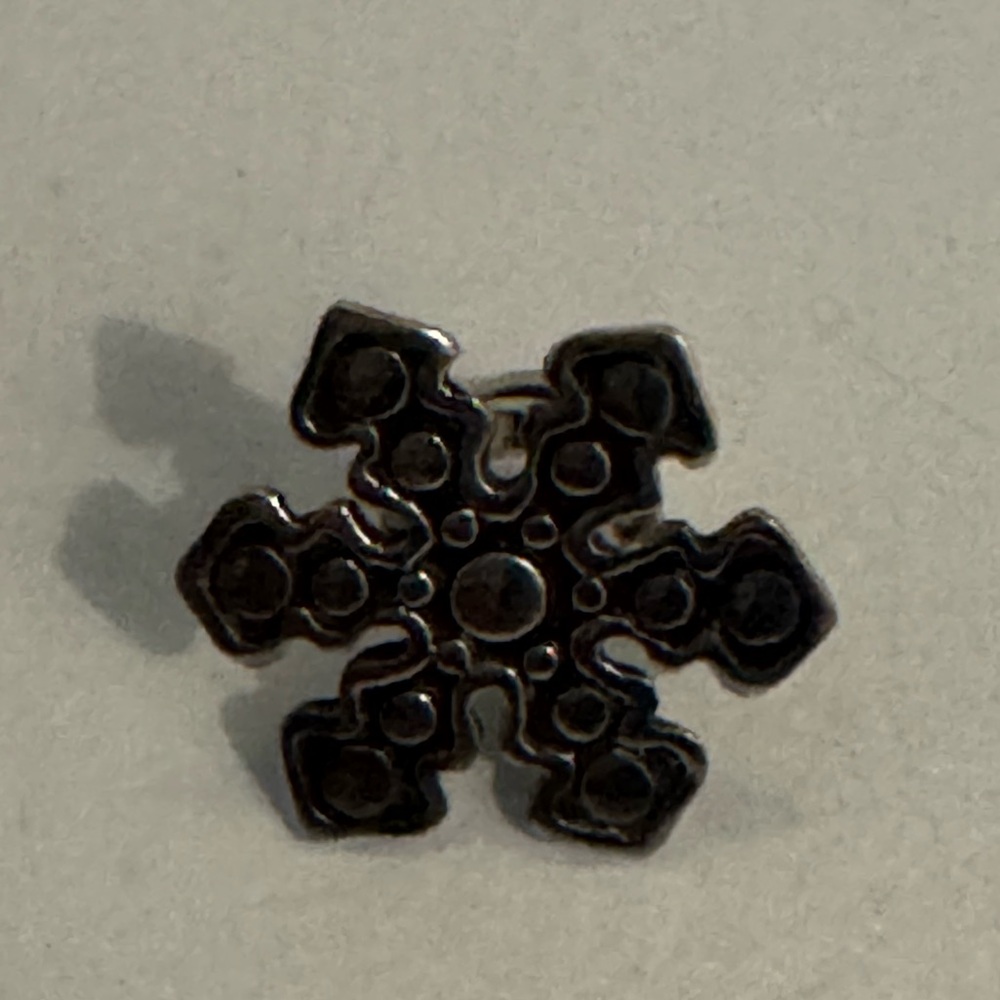 John Hardy Sterling Silver Snowflake Dot Lapel Pin 2004